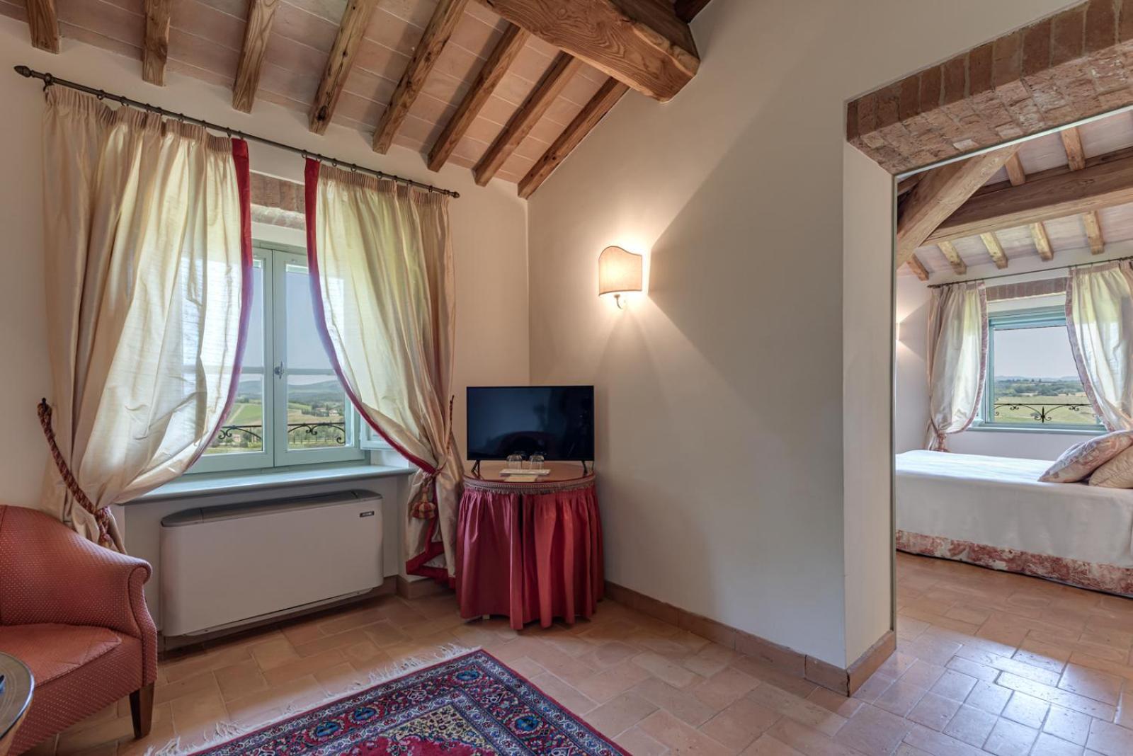 Villa Il Castagno Wine & Resort Siena Exterior foto