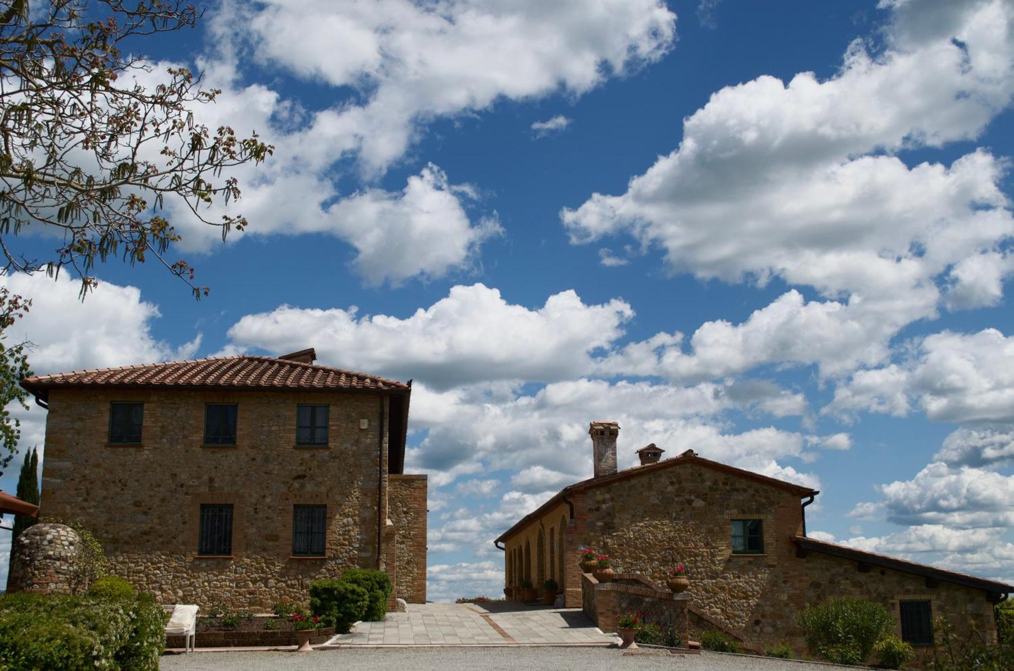 Villa Il Castagno Wine & Resort Siena Exterior foto